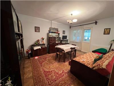 Apartament 3 camere,  82mp, etaj 2  Casa Vranceana