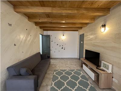 Apartament 3 camere +2 bai,2 locuri de parcare +sp verde, zona Valcele