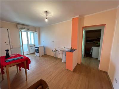 Apartament 2 camere , nemobilat, etaj 4/10, zona Capela Militara