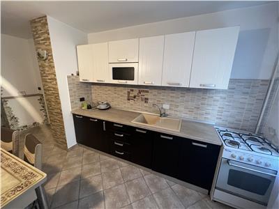 Apartament 3 camere,parter,balcon,parcare,boxa,ultracentral Scoala 9