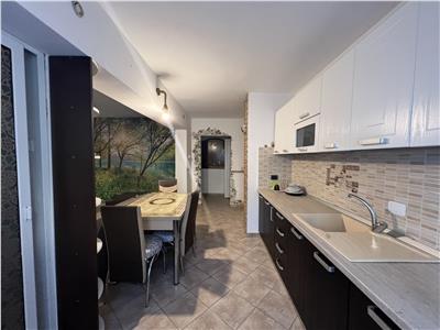 Apartament 3 camere,parter,balcon,parcare,boxa,ultracentral Scoala 9