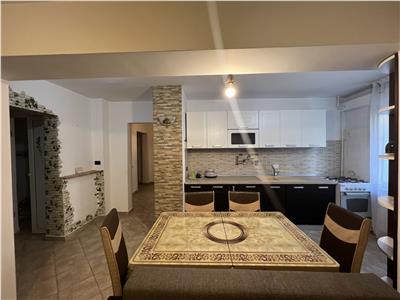 Apartament 3 camere,parter,balcon,parcare,boxa,ultracentral Scoala 9