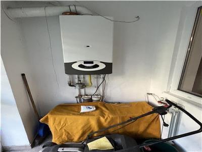 Apartament 3 camere,parter,balcon,parcare,boxa,ultracentral Scoala 9
