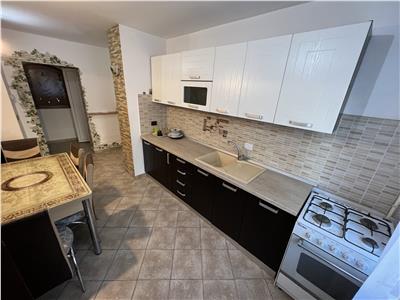 Apartament 3 camere,parter,balcon,parcare,boxa,ultracentral Scoala 9