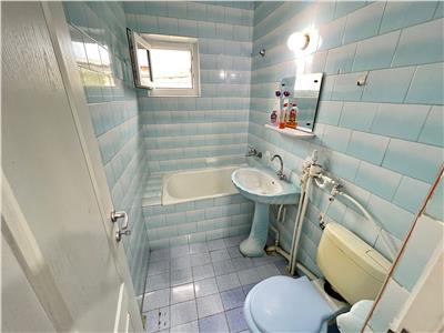Garsoniera de vanzare in  zona Scoala 3 etaj 4 cu acoperis