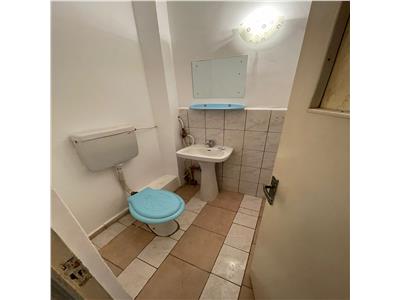 Apartament 3 camere, etaj 3/3 cu acoperis, Penny Market