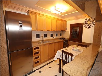 Apartament 3 camere, etaj 3, Inspectoratul Scolar  super lux
