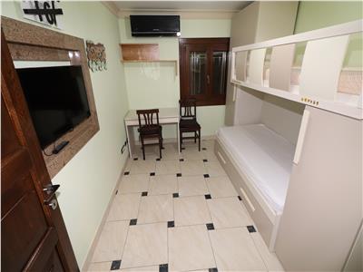 Apartament 3 camere, etaj 3, Inspectoratul Scolar  super lux