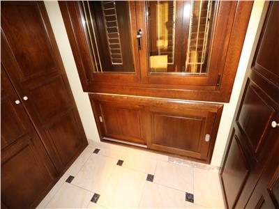 Apartament 3 camere, etaj 3, Inspectoratul Scolar  super lux