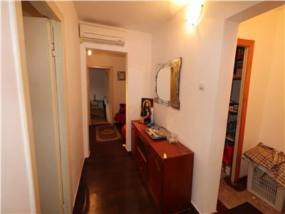 Apartament 3 camere, etaj 4 cu acoperis + termopane sud   P