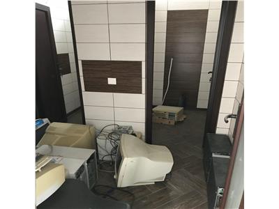 Spatiu comercial de inchiriat in spate la Finante