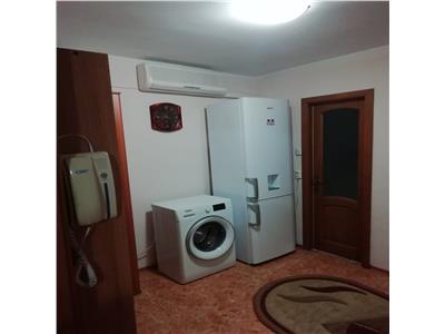 Apartament 2 camere, etaj 3 cu acoperis, zona Lidl  Centru