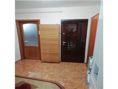 Apartament 2 camere, etaj 3 cu acoperis, zona Lidl  Centru