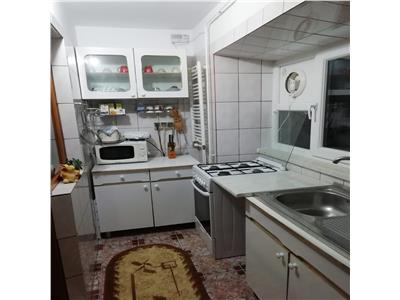 Apartament 2 camere, etaj 3 cu acoperis, zona Lidl  Centru