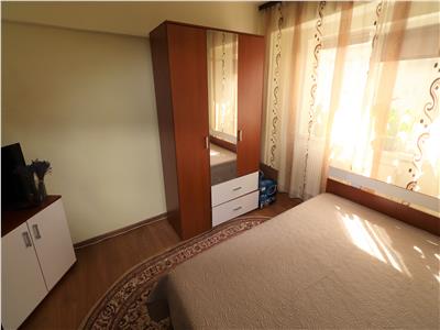 Apartament 3 camere, Zona Big, de vanzare, mobilat si utilat