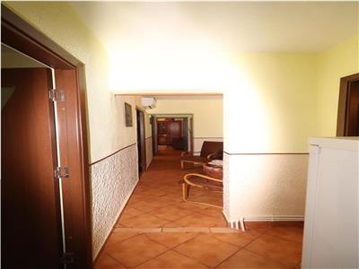 Apartament 3 camere, Zona Big, de vanzare, mobilat si utilat