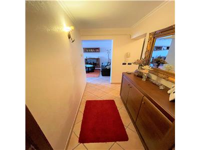 Apartament 4 camere, mobilat +utilat, CT, etaj 4, zona Primarie