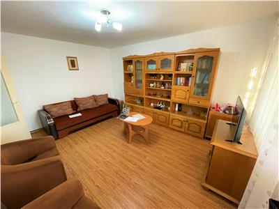 Apartament 3 camere, ultracentral, CT, etaj 6, zona Scoala 9