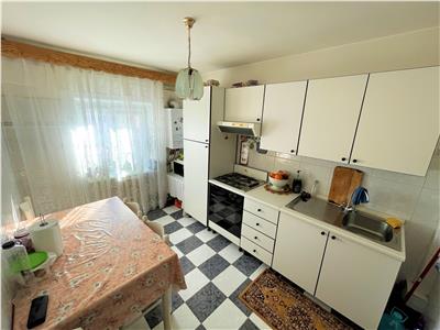 Apartament 3 camere, mobilat + utilat, CT, etaj 4, Panduri- Brailei
