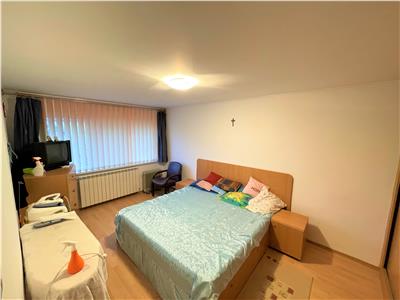 Apartament 3 camere, etaj 3, mobilat+ utilat,CT+AC, zona Pompieri