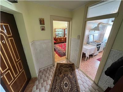 Apartament 3 camere, ultracentral , etaj 4 din 8, vedere Bulevard