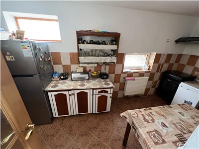 Casa de vanzare in Jorasti + optional si un Spatiu Comercial