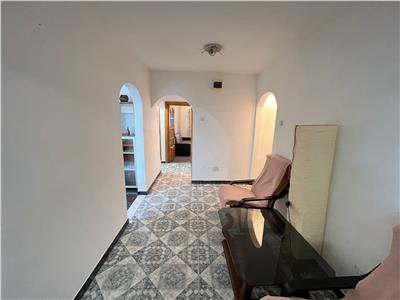 Apartament  3 camere + extindere zona Independentei