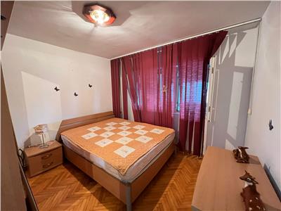 Apartament  3 camere + extindere zona Independentei