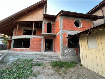 Casa constructie noua la rosu de vanzare P+M in Focsani