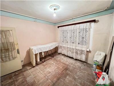 Apartament 2 camere, parter, zona centrala, fara imbunatatiri