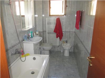 Vila de vanzare zona Vlad Tepes  Vilcele
