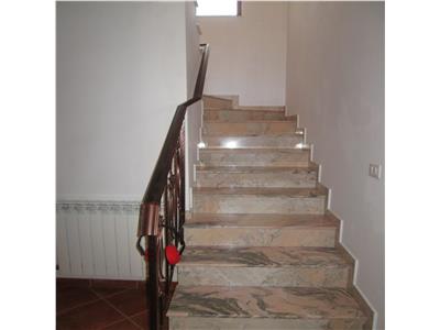Vila de vanzare zona Vlad Tepes  Vilcele
