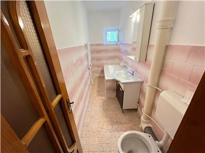 Apartament 2 camere, 54mp, etaj 4 cu acoperis, mobilat