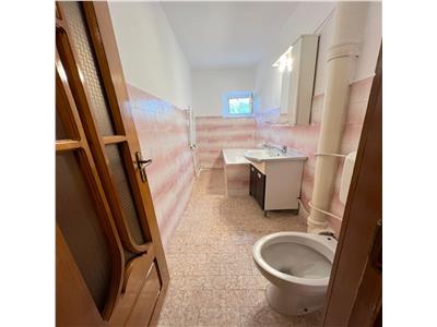 Apartament 2 camere, 54mp, etaj 4 cu acoperis, mobilat