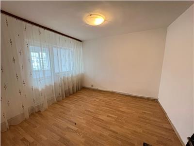 Apartament 2 camere, 54mp, etaj 4 cu acoperis, mobilat