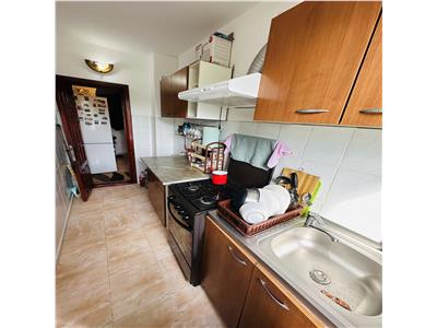 Apartament 2 camere, etaj 4, zona Mausoleu Sud