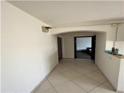 Apartament 2 camere, etaj 3 mobilat plus utilat, acoperis tabla
