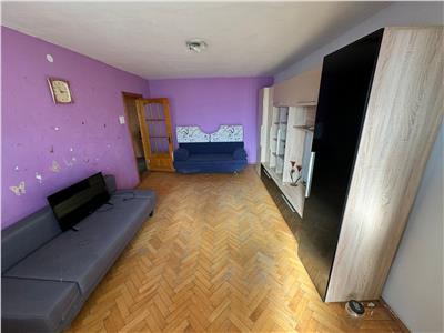 Apartament 2 camere, etaj 2, zona Unirea Principatelor