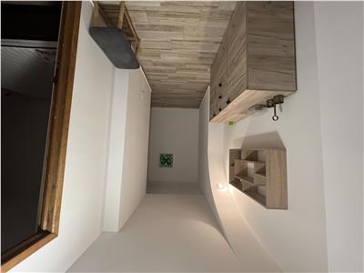 Apartament 3 camere, loc de parcare +sp verde, zona Valcele