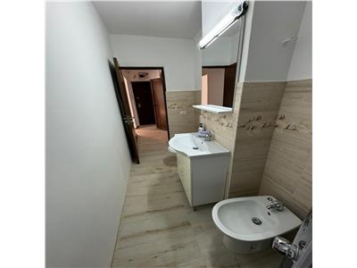 Apartament 2 camere, etaj 3, partial mobilat, zona Gara