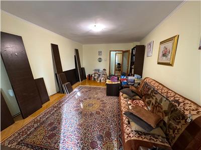 Apartament 4 camere, etaj 3/4, 104 mp, Penny Market Valcele