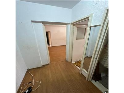 Apartament 2 camere, Gara, scoala nr 7,45 mp , et 3/4