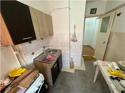 Apartament 2 camere, Gara, scoala nr 7,45 mp , et 3/4