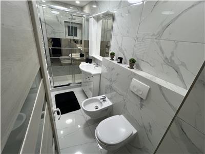 Apartament 2 camere renovat,etaj 4, ULTRACENTRAL - Cuza Voda