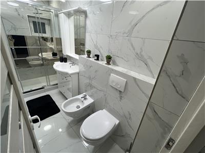 Apartament 2 camere renovat,etaj 4, ULTRACENTRAL  Cuza Voda