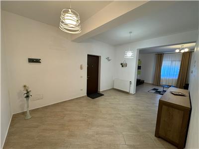 Apartament 3 camere, parter, mobilat , utilat + parcare proprie