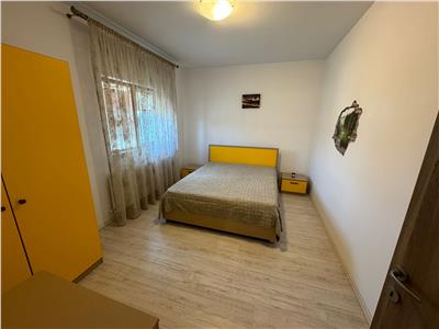 Apartament 3 camere, parter, mobilat , utilat + parcare proprie