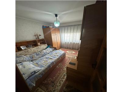 Apartament 3 camere, LIDL centru ,et 3/3, cu acoperis,70 mp
