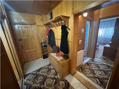 Apartament 3 camere, LIDL centru ,et 3/3, cu acoperis,70 mp