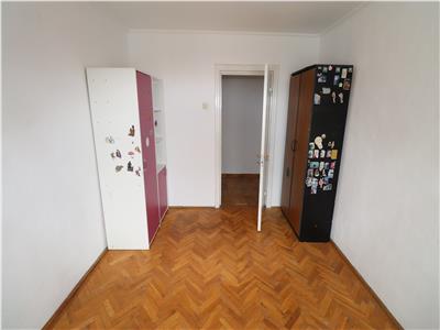 Apartament 3 camere, zona Rix Ceasu Rau, CT, etaj 8, de vanzare